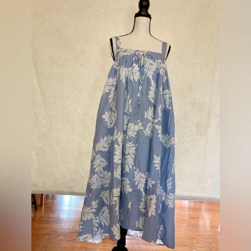 Stitch Drop maxi blue and white floral vacation tropical dress L %100 cotton